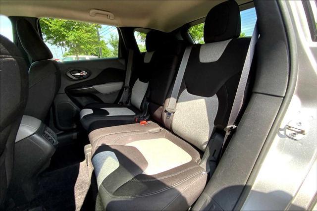 used 2014 Jeep Cherokee car, priced at $11,253