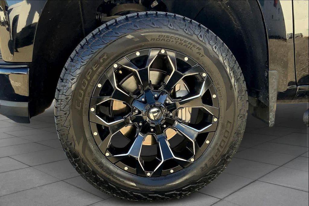 used 2022 Chevrolet Silverado 1500 car, priced at $37,989