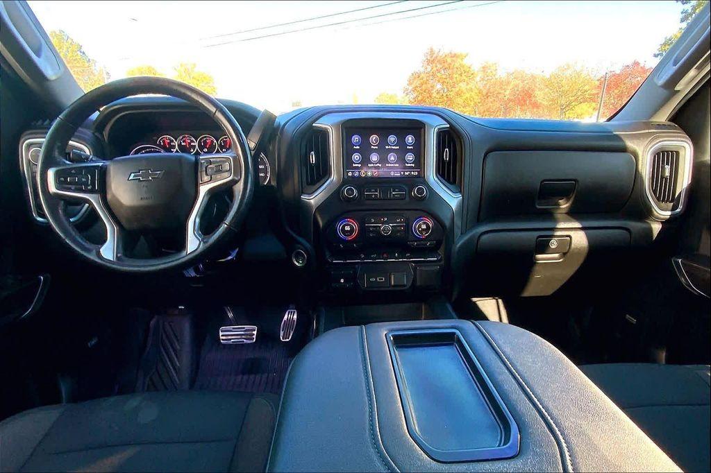 used 2022 Chevrolet Silverado 1500 car, priced at $37,989