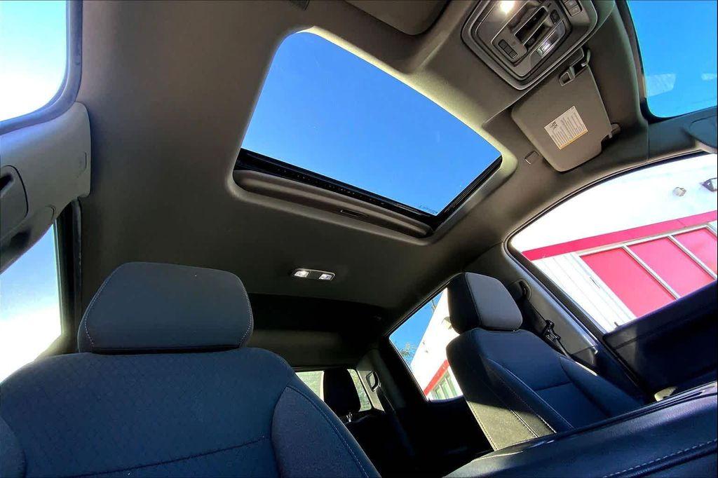 used 2022 Chevrolet Silverado 1500 car, priced at $37,989