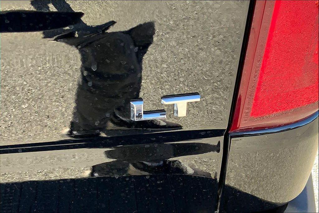 used 2022 Chevrolet Silverado 1500 car, priced at $37,989