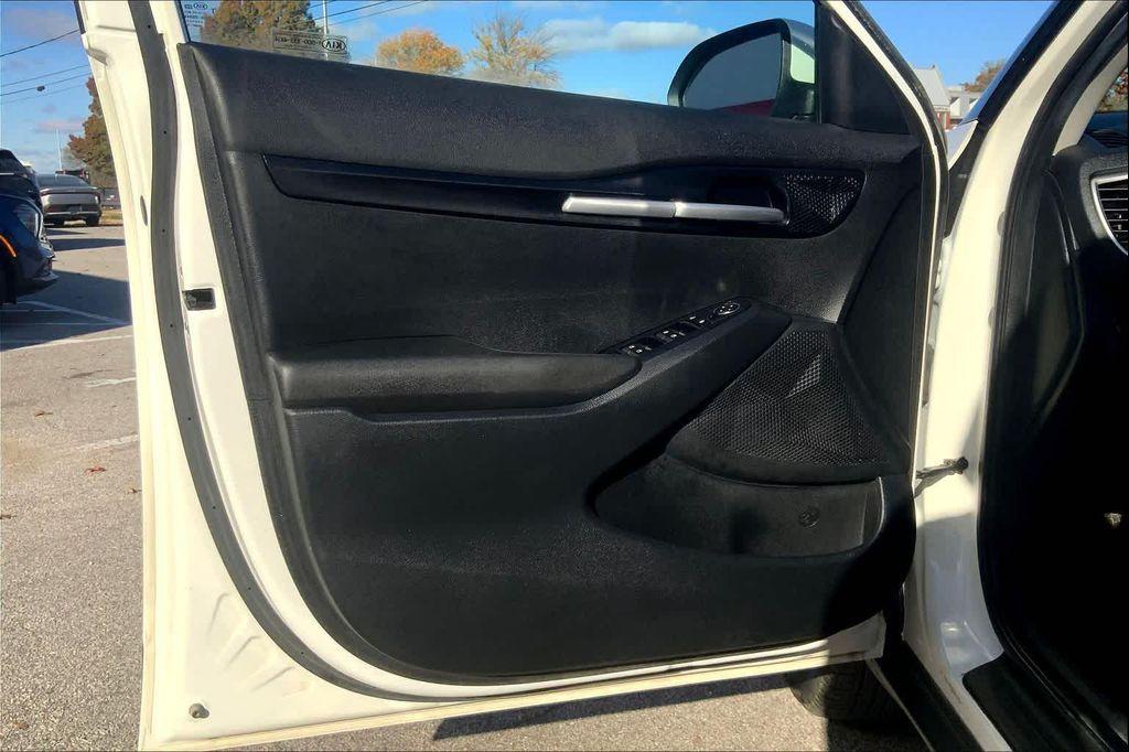 used 2021 Kia Seltos car, priced at $17,999