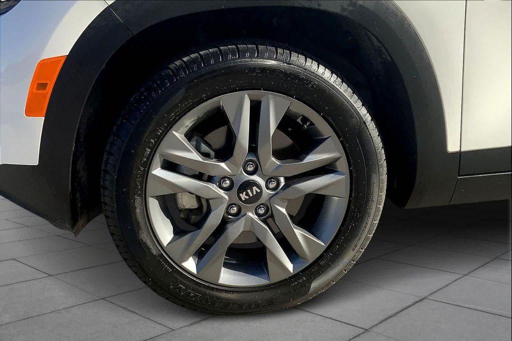 used 2021 Kia Seltos car, priced at $17,999