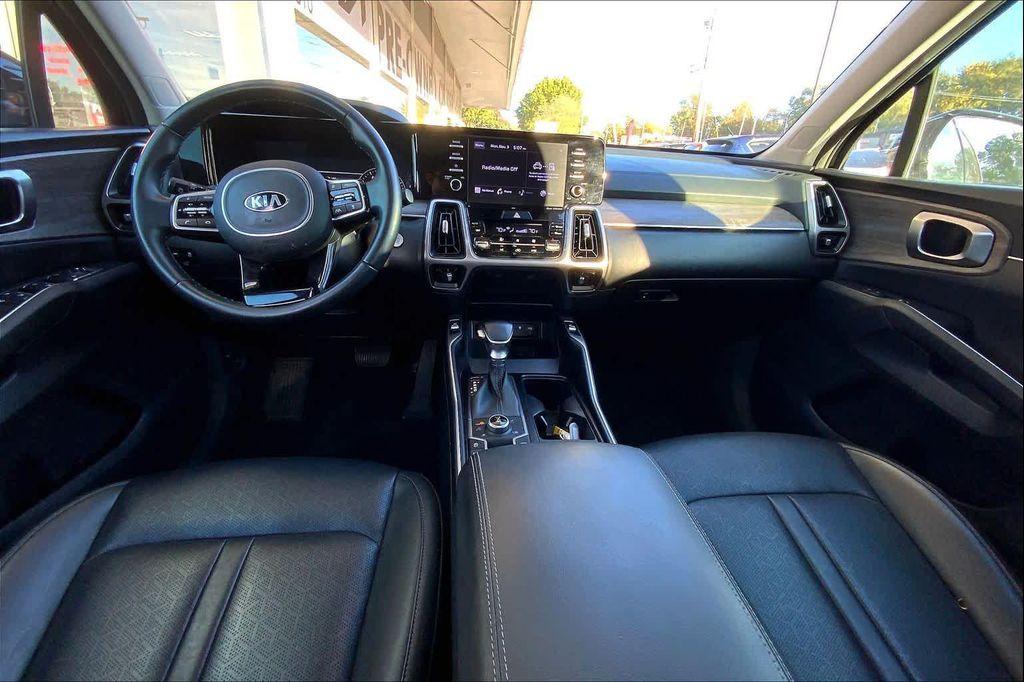 used 2021 Kia Sorento car, priced at $21,998