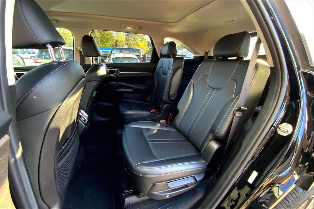 used 2021 Kia Sorento car, priced at $21,998