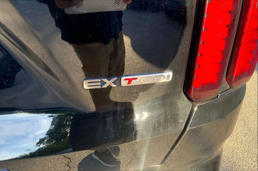 used 2021 Kia Sorento car, priced at $21,998