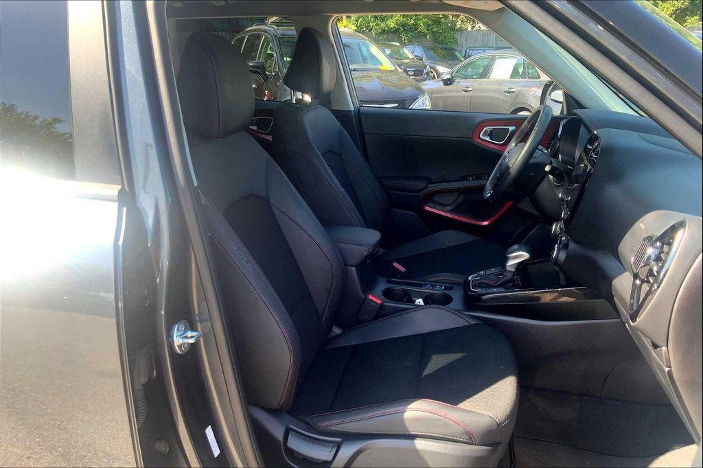 used 2025 Kia Soul car, priced at $24,399