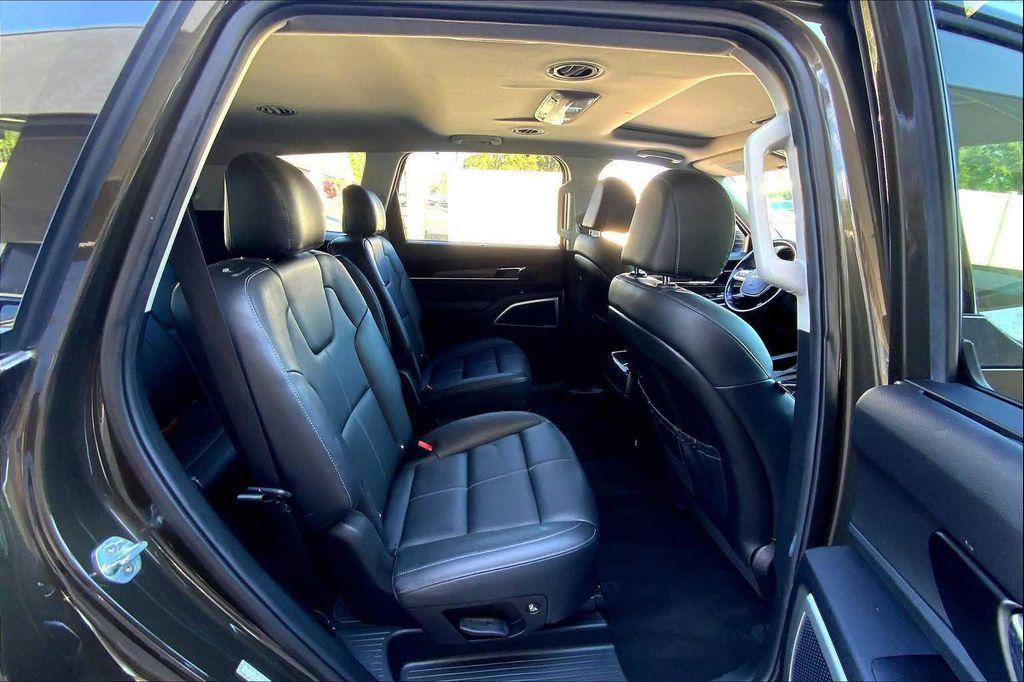 used 2022 Kia Telluride car, priced at $21,400