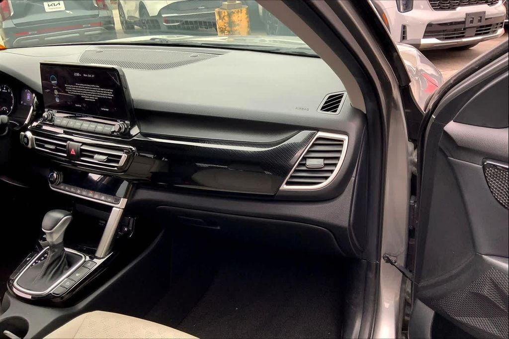used 2023 Kia Seltos car, priced at $20,997
