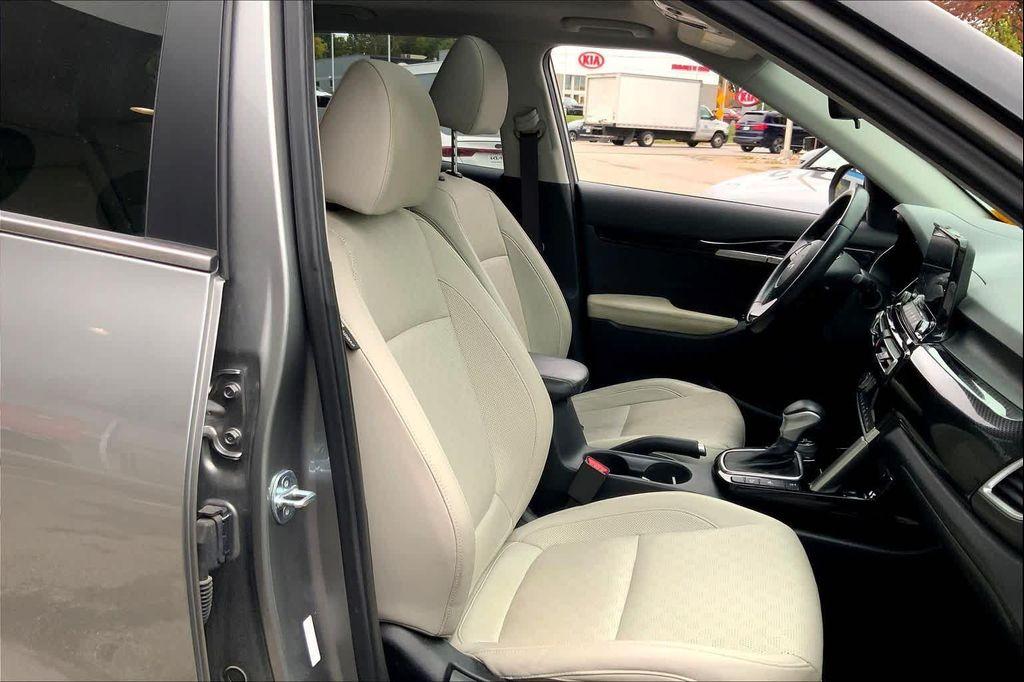 used 2023 Kia Seltos car, priced at $20,997