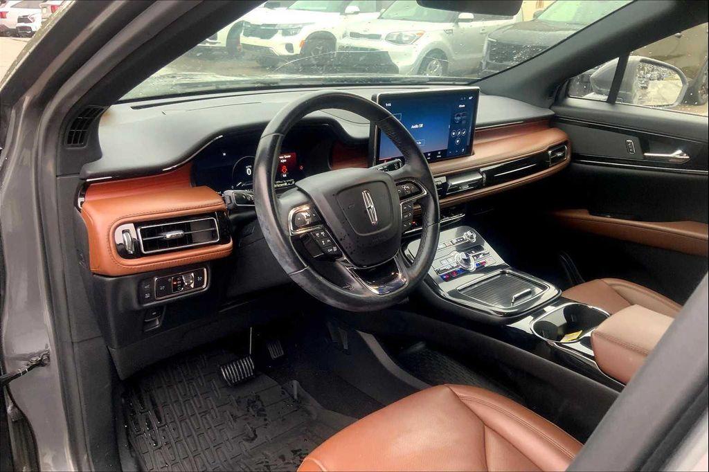 used 2022 Lincoln Nautilus car, priced at $38,998