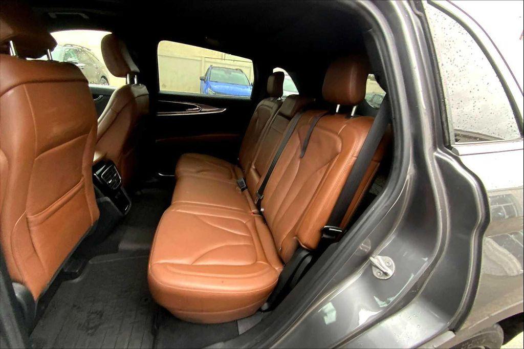used 2022 Lincoln Nautilus car, priced at $38,998