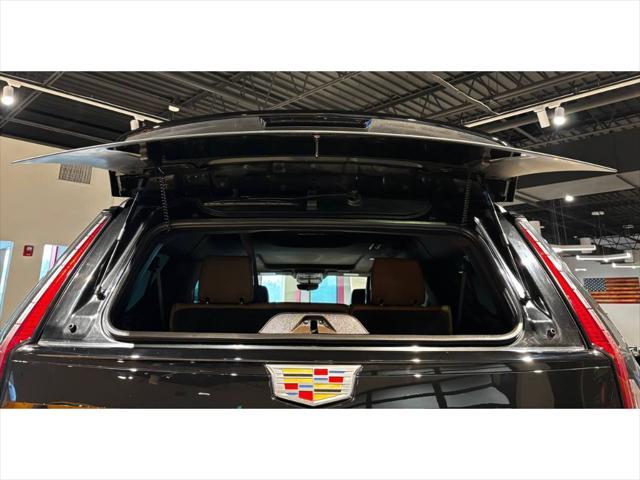 used 2022 Cadillac Escalade ESV car, priced at $72,999