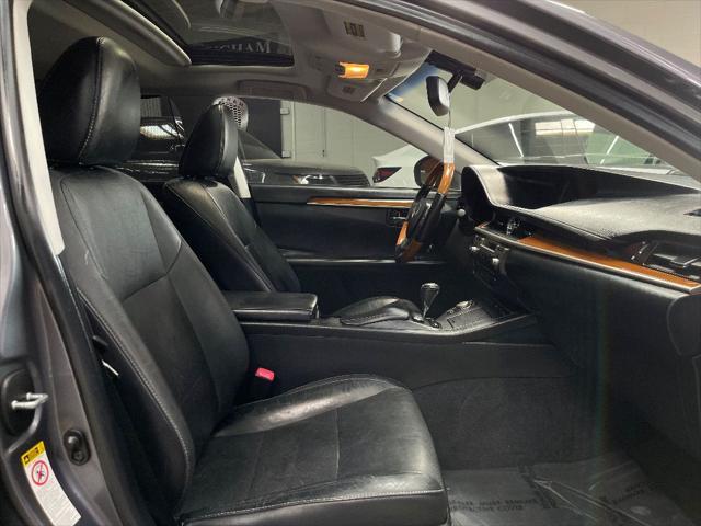 used 2013 Lexus ES 300h car, priced at $17,499