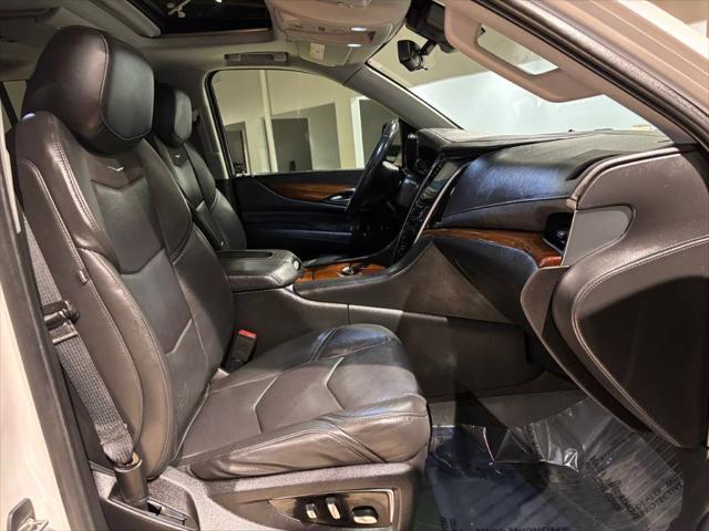 used 2020 Cadillac Escalade ESV car, priced at $34,990