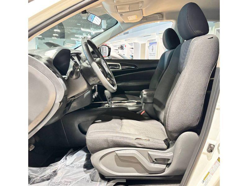 used 2020 Nissan Pathfinder car, priced at $13,999