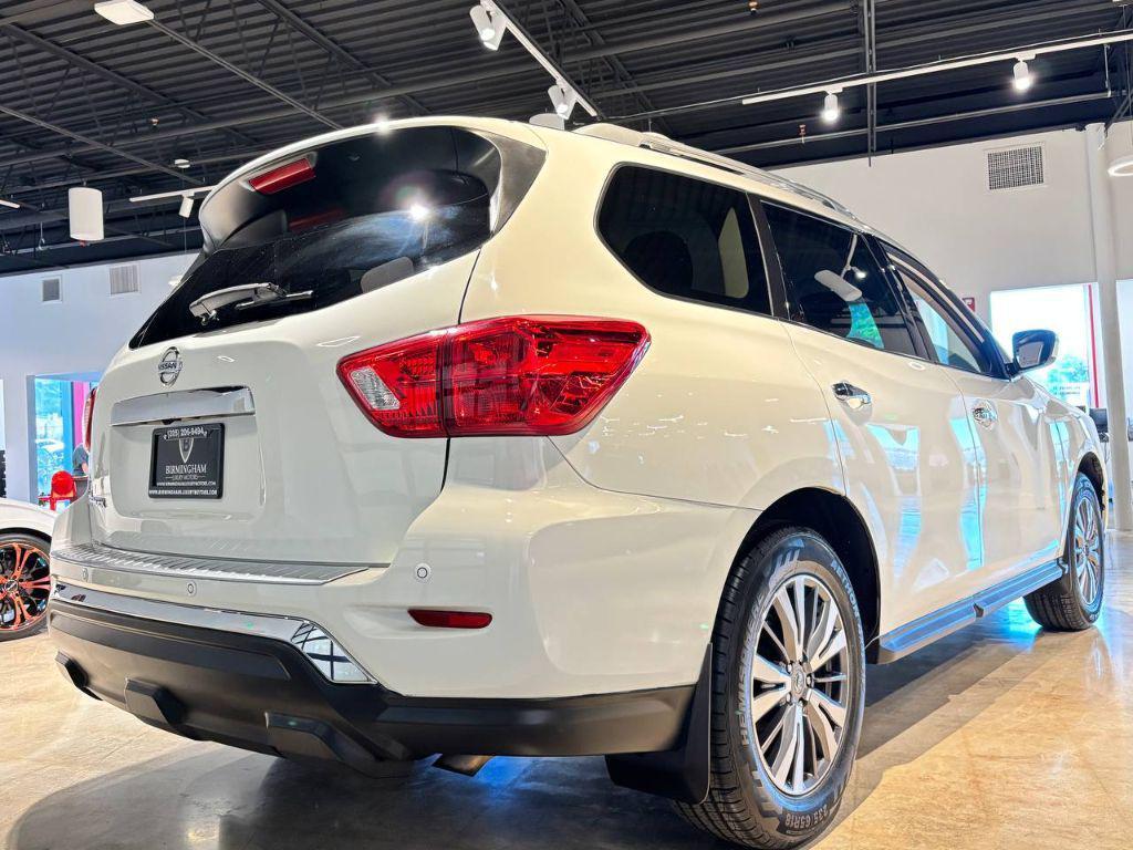 used 2020 Nissan Pathfinder car, priced at $13,999