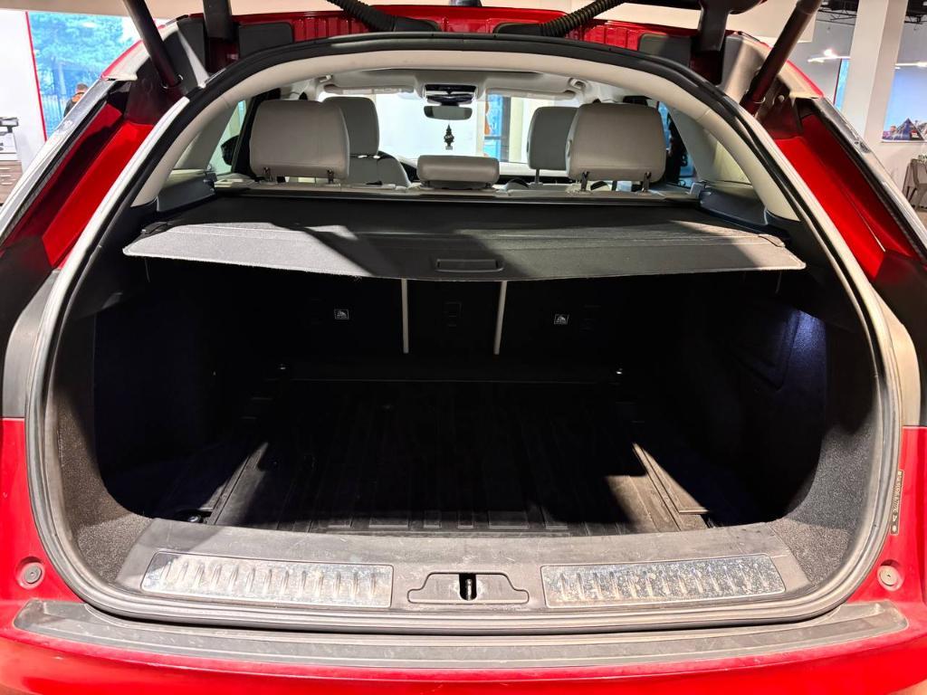 used 2018 Land Rover Range Rover Velar car, priced at $17,999