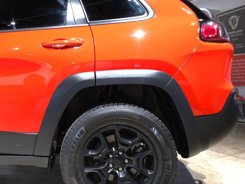 used 2021 Jeep Cherokee car, priced at $20,999