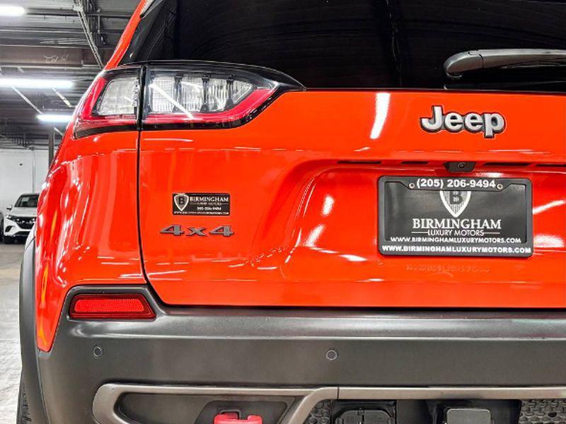 used 2021 Jeep Cherokee car, priced at $20,999