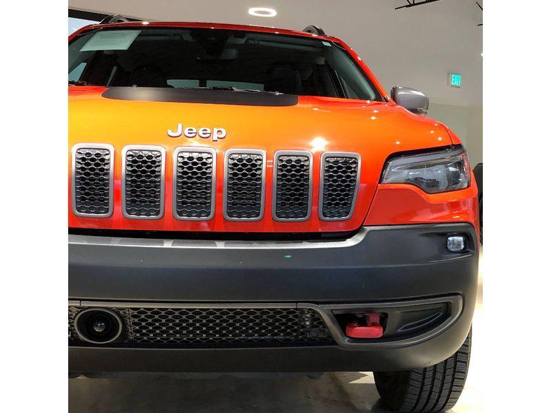 used 2021 Jeep Cherokee car, priced at $20,999