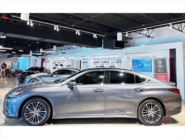 used 2022 Lexus ES 300h car, priced at $34,999