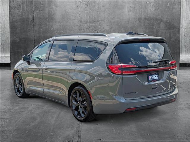 used 2024 Chrysler Pacifica car, priced at $41,991