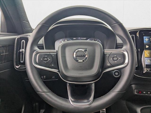 used 2022 Volvo XC40 car, priced at $20,527