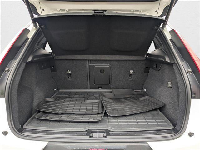 used 2022 Volvo XC40 car, priced at $20,527