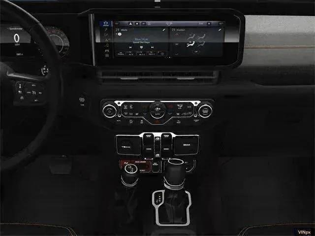 new 2025 Jeep Wrangler car, priced at $52,185