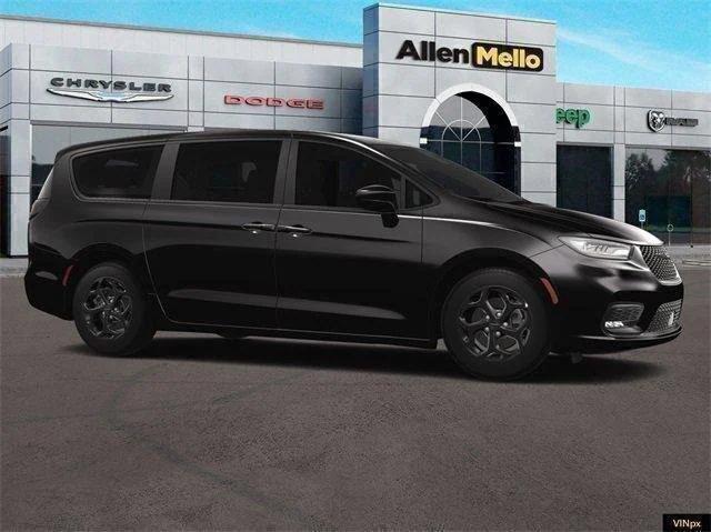 new 2023 Chrysler Pacifica Hybrid car, priced at $47,097