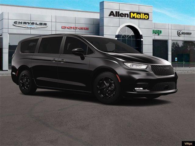 new 2023 Chrysler Pacifica Hybrid car, priced at $39,577