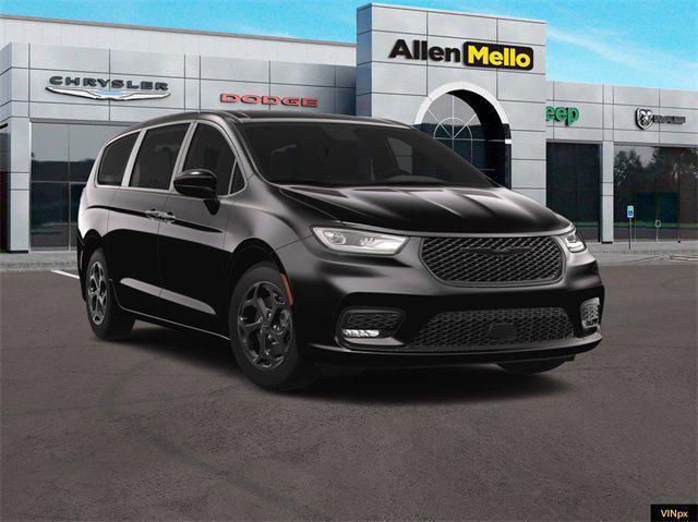 new 2023 Chrysler Pacifica Hybrid car, priced at $39,577