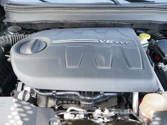 used 2022 Jeep Cherokee car, priced at $26,221