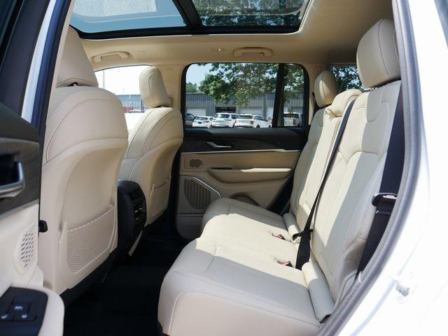 used 2022 Jeep Grand Cherokee car, priced at $37,672