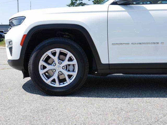 used 2022 Jeep Grand Cherokee car, priced at $37,672