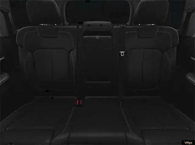 new 2025 Jeep Grand Cherokee car, priced at $43,101