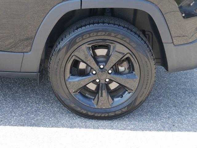 used 2017 Jeep Cherokee car, priced at $14,000