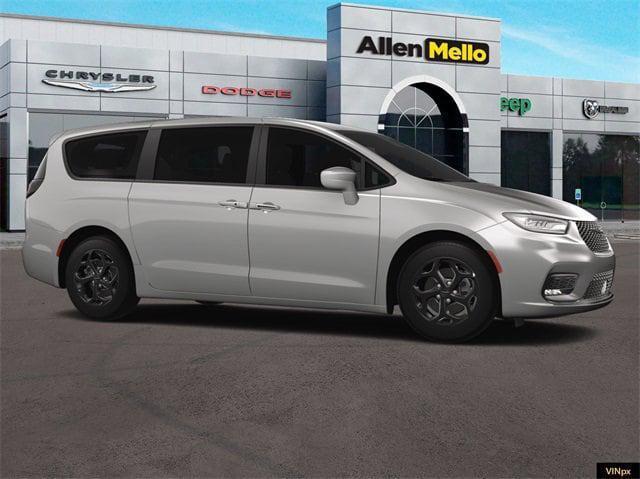 new 2023 Chrysler Pacifica Hybrid car, priced at $39,626