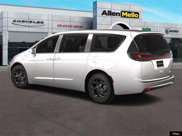 new 2023 Chrysler Pacifica Hybrid car, priced at $39,626