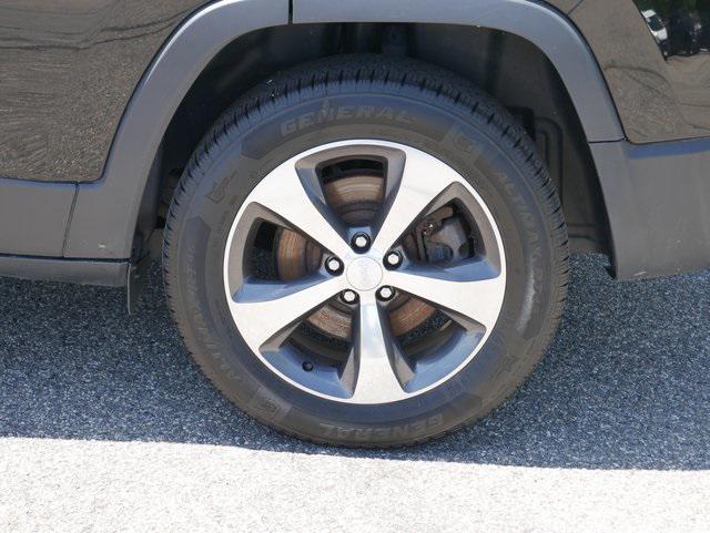 used 2019 Jeep Cherokee car, priced at $17,950