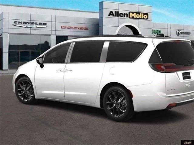 new 2024 Chrysler Pacifica car, priced at $44,199