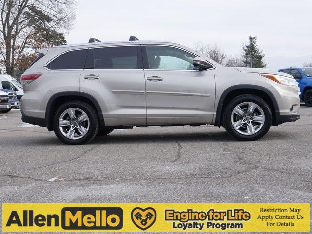 used 2016 Toyota Highlander car