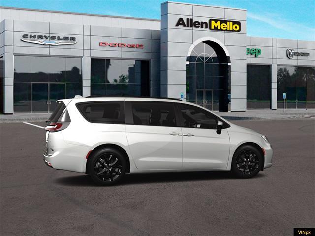 new 2023 Chrysler Pacifica car, priced at $50,232