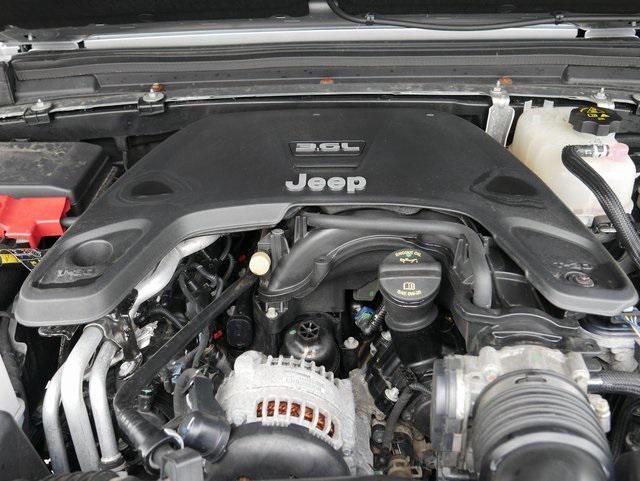 used 2020 Jeep Gladiator car, priced at $35,129