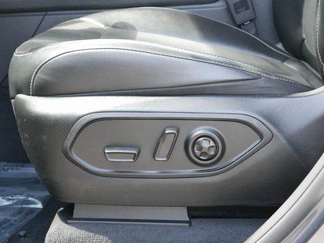 used 2023 Jeep Grand Cherokee car, priced at $34,000