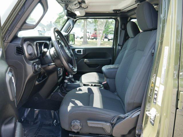 used 2022 Jeep Gladiator car, priced at $39,420