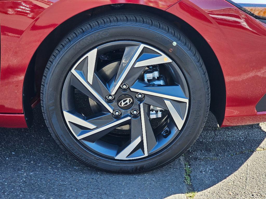 new 2025 Hyundai Elantra car, priced at $23,693