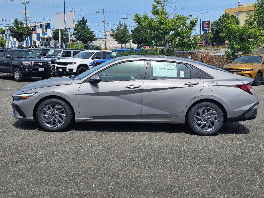 new 2024 Hyundai Elantra car, priced at $21,810