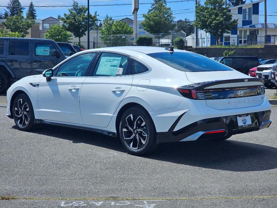 new 2024 Hyundai Sonata car, priced at $30,045